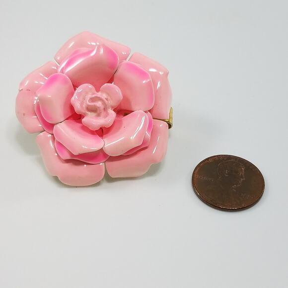 Vintage Pink Scarf Clip, Flower Power, 1960s Jewelry - Picture 9 of 10